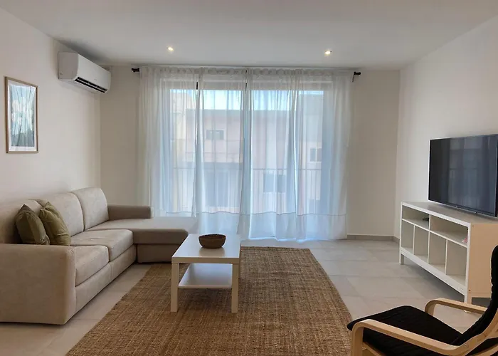 Swieqi Malaika New 7 *