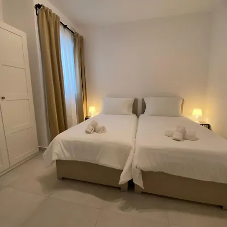 Swieqi Malaika New 7 * Is-Swieqi